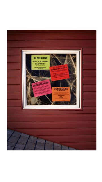 Condemned! Signs 4/Package