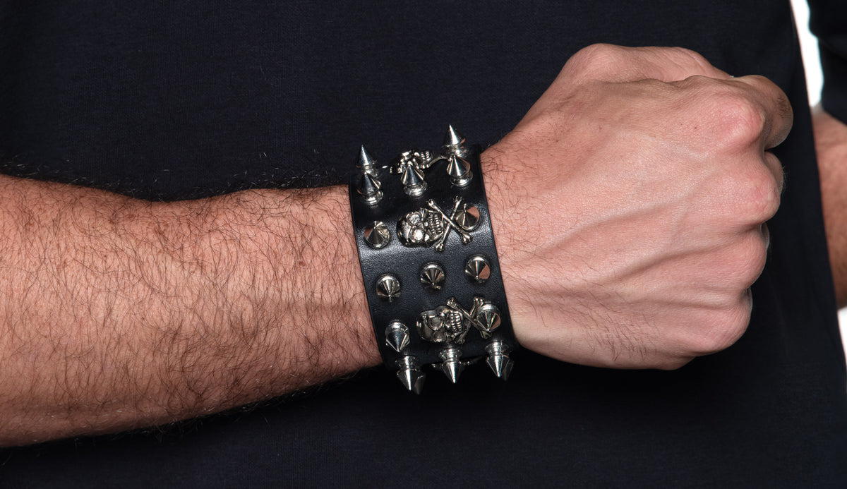 Spiked Punk Bracelet With Skulls