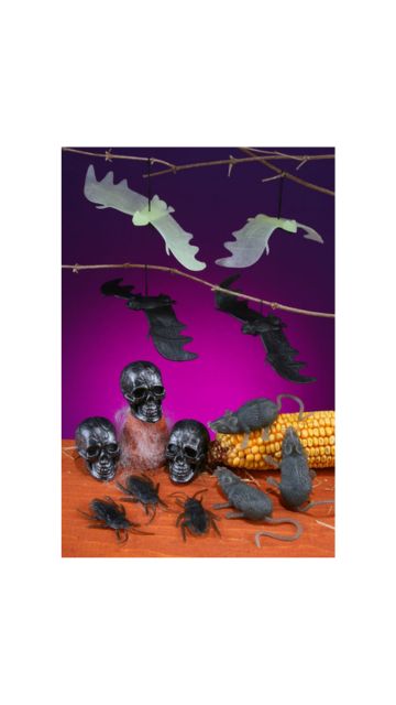 Creepy Creatures Decoration Set